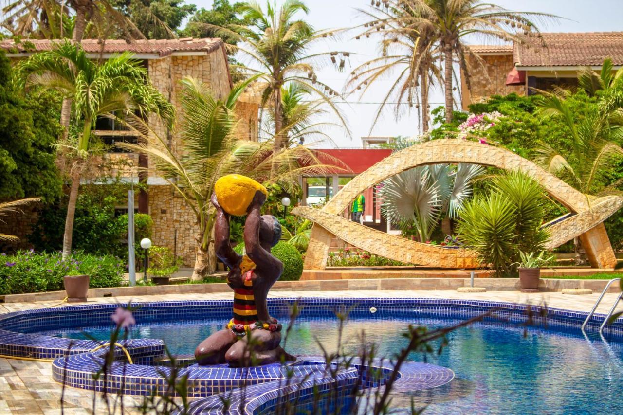 Iris Hotel Toubab Dialaw Exterior foto
