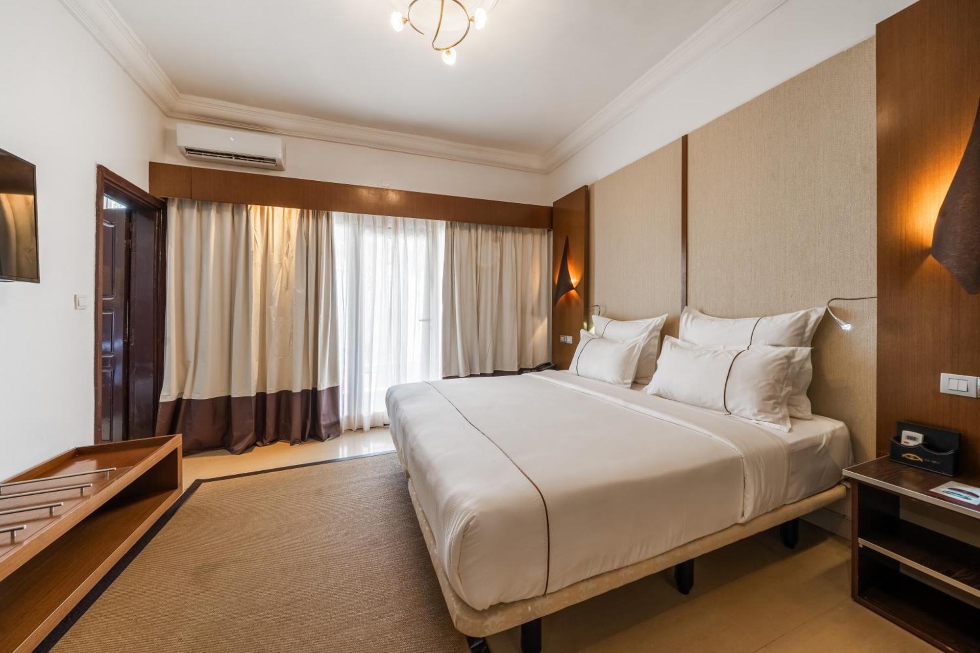 Iris Hotel Toubab Dialaw Exterior foto