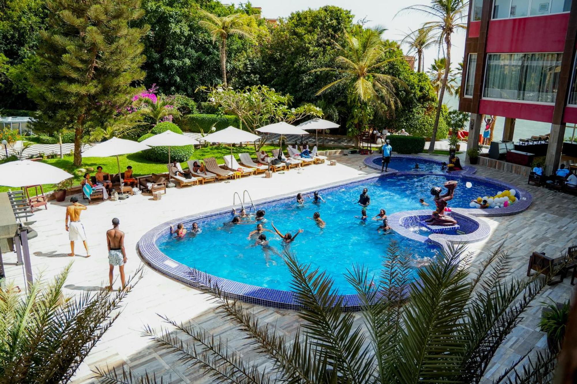 Iris Hotel Toubab Dialaw Exterior foto