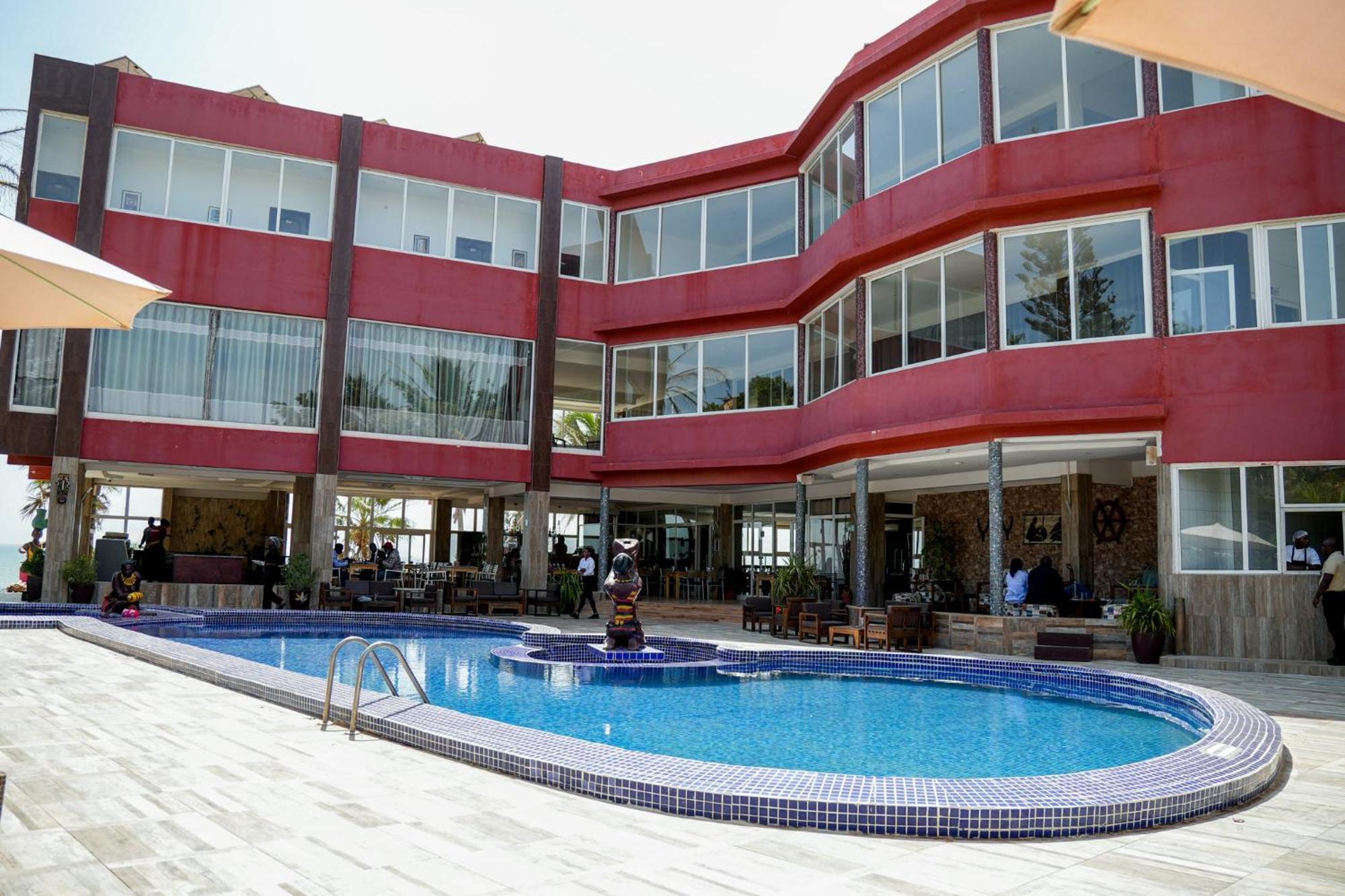 Iris Hotel Toubab Dialaw Exterior foto